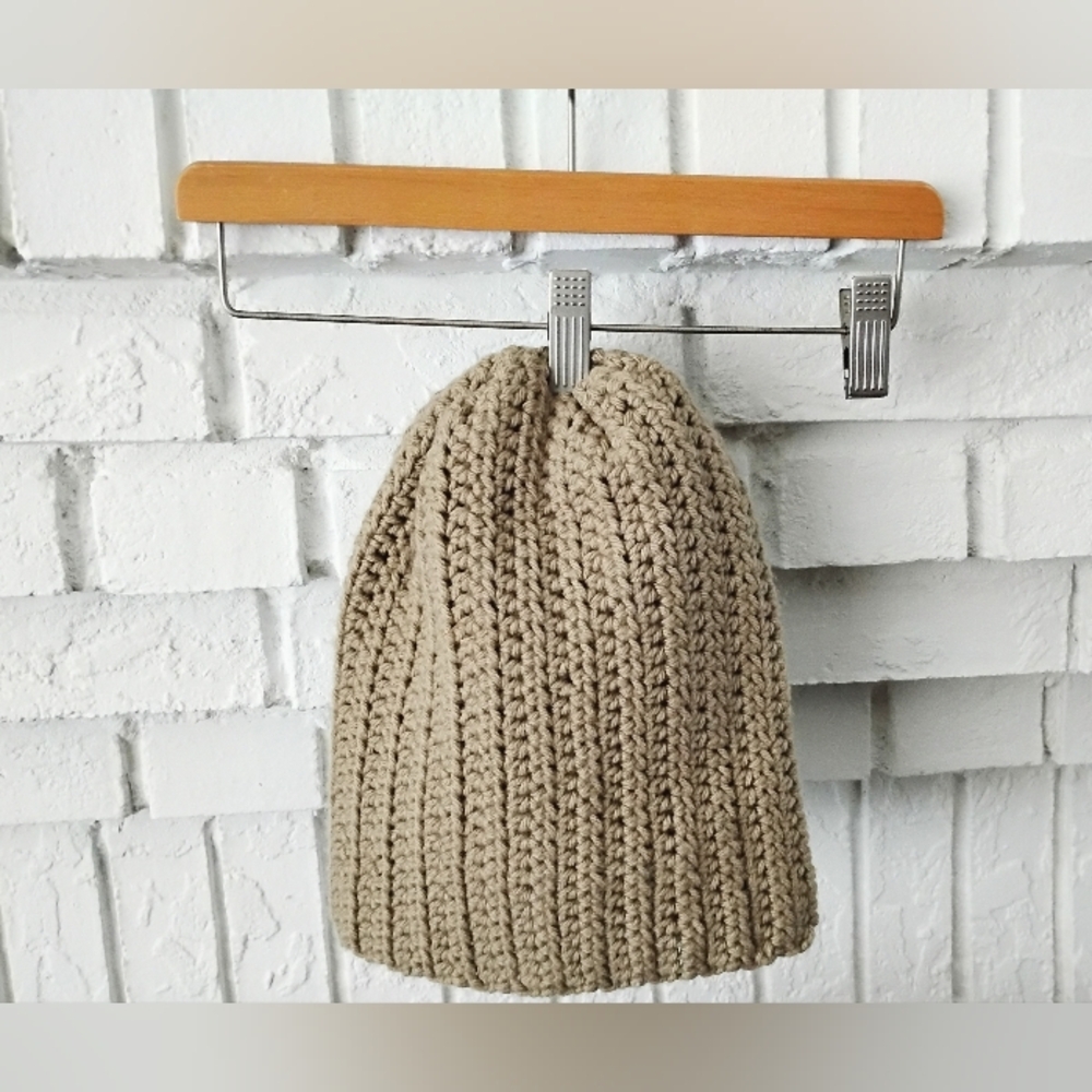 NEW! Stylish Tan Knit Beanie